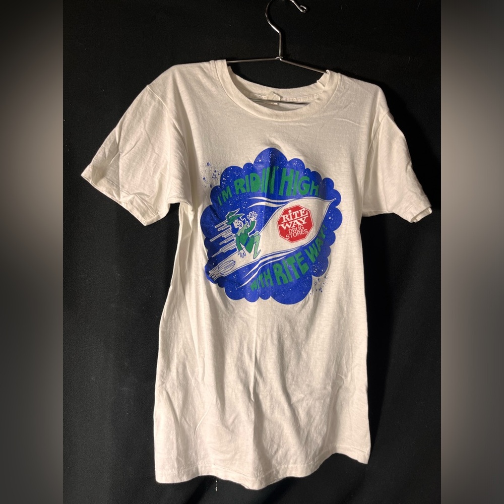 “I’m riding high” Rite Way vintage single stitch tshirt medium